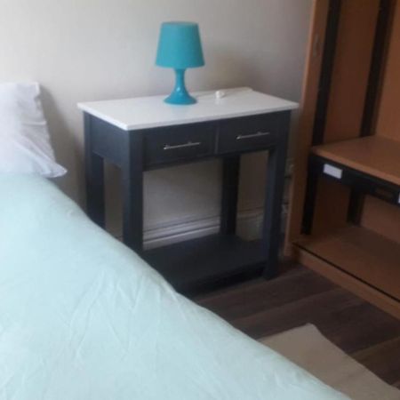 Bright Home Guest House Manchester Bagian luar foto