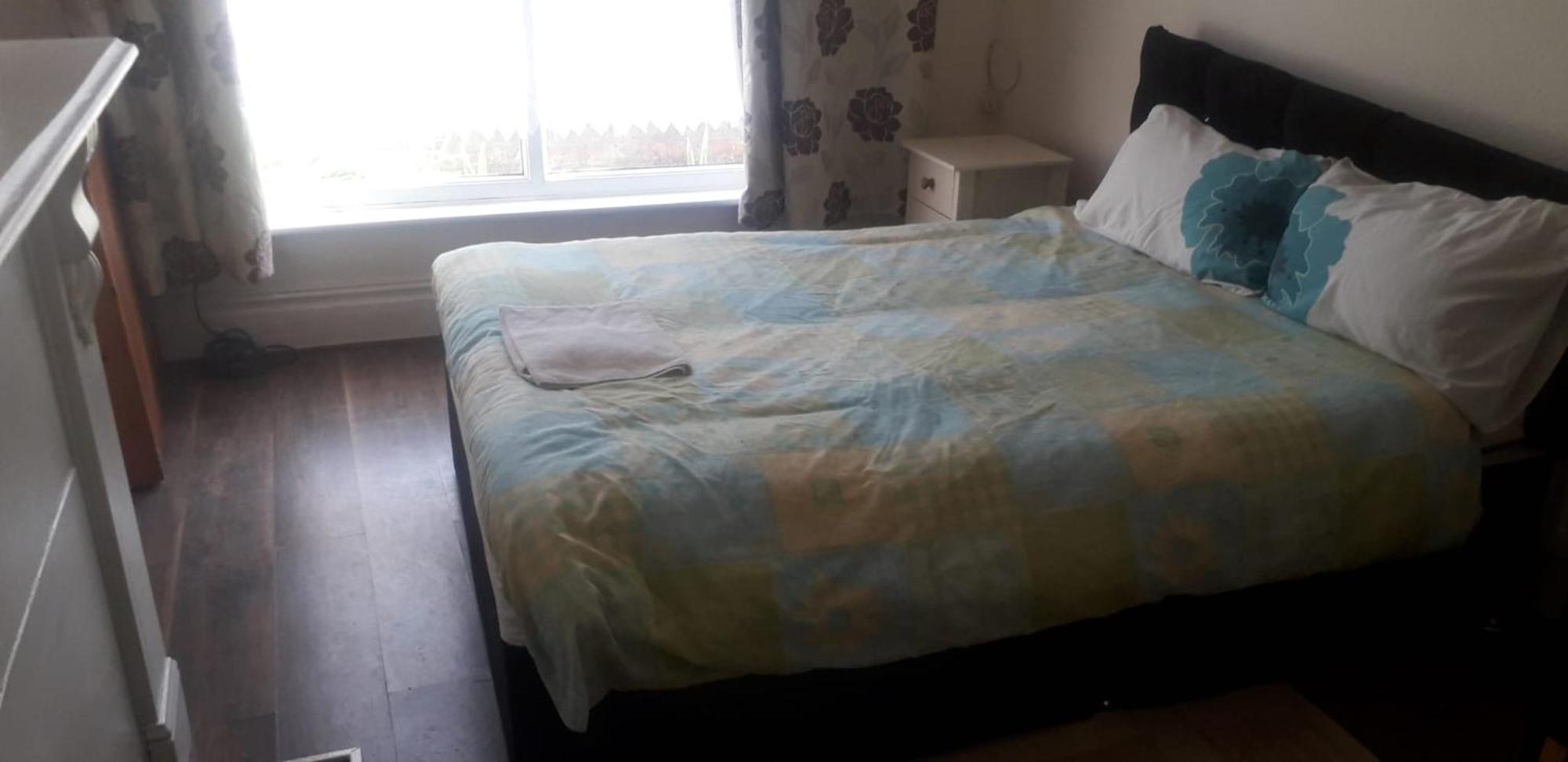 Bright Home Guest House Manchester Bagian luar foto
