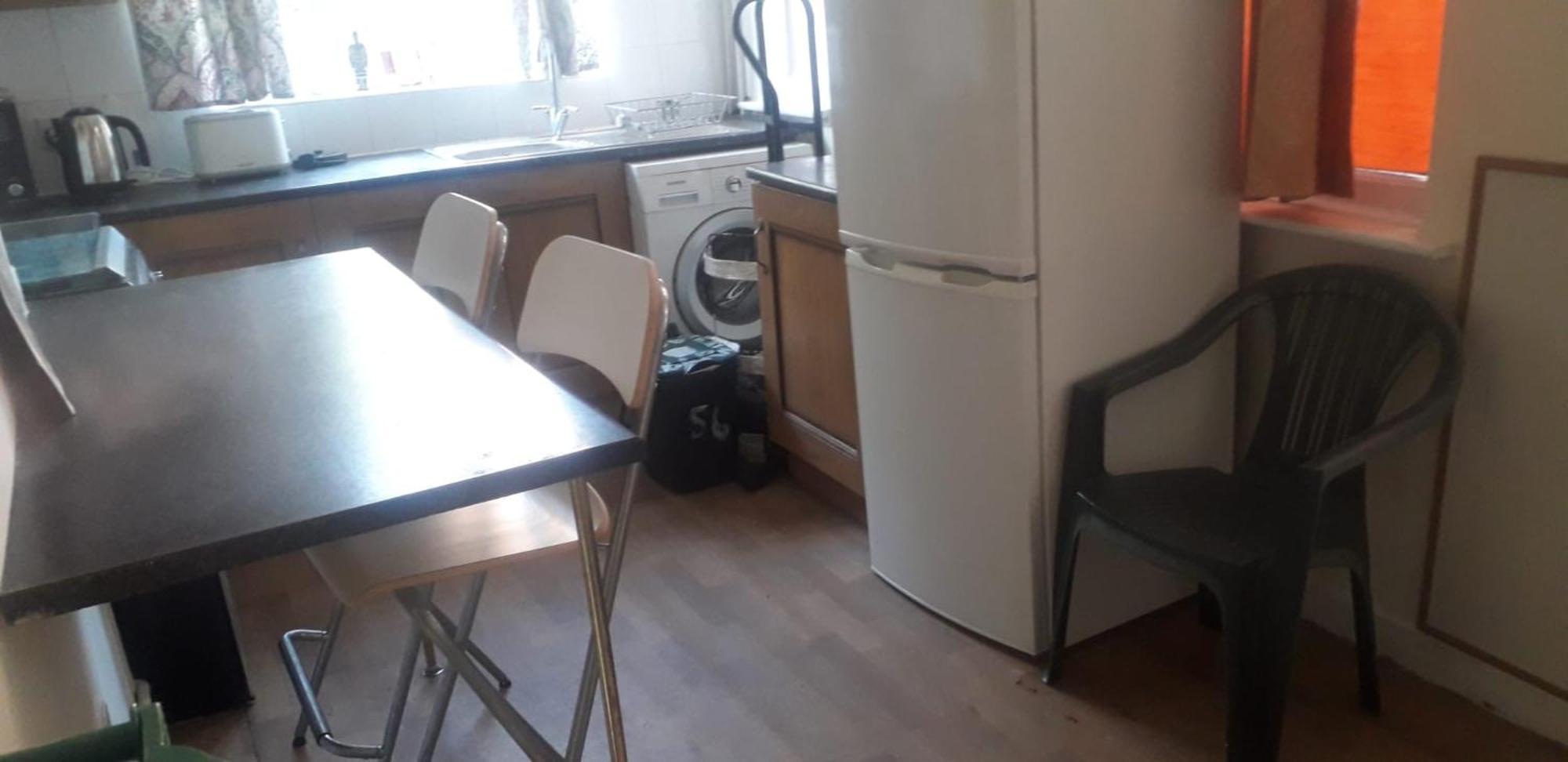 Bright Home Guest House Manchester Bagian luar foto